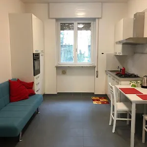 Senza Pensieri Piazza Marconi Appartamento